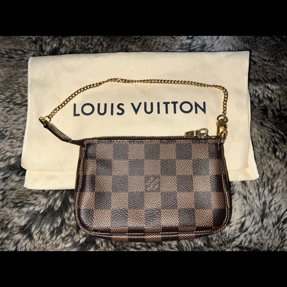 Louis Vuitton Mini Pochette